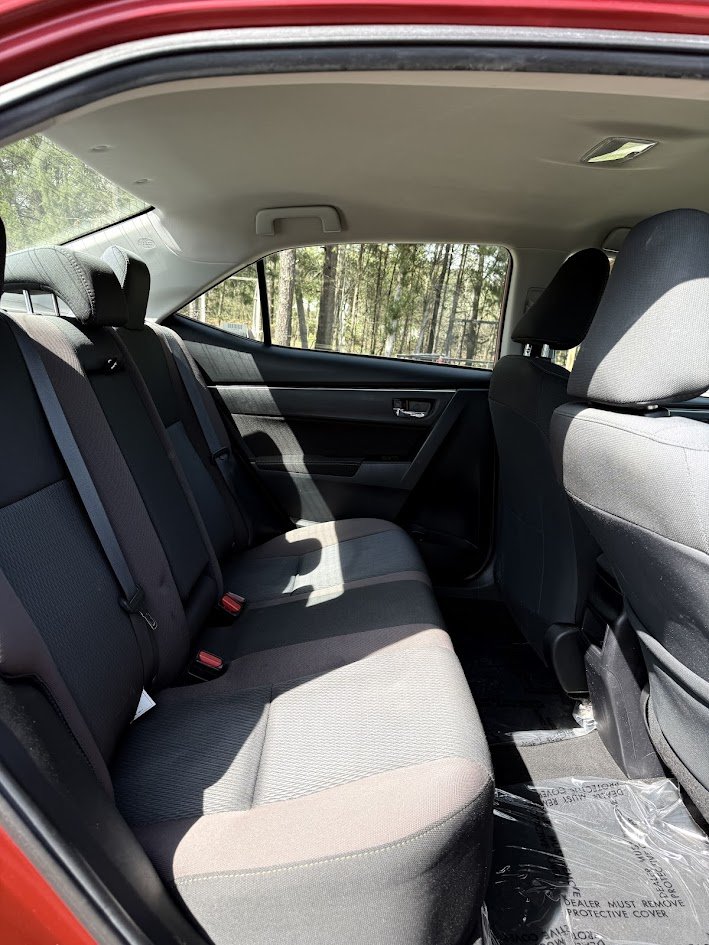 2019 Toyota Corolla LE - Photo 25