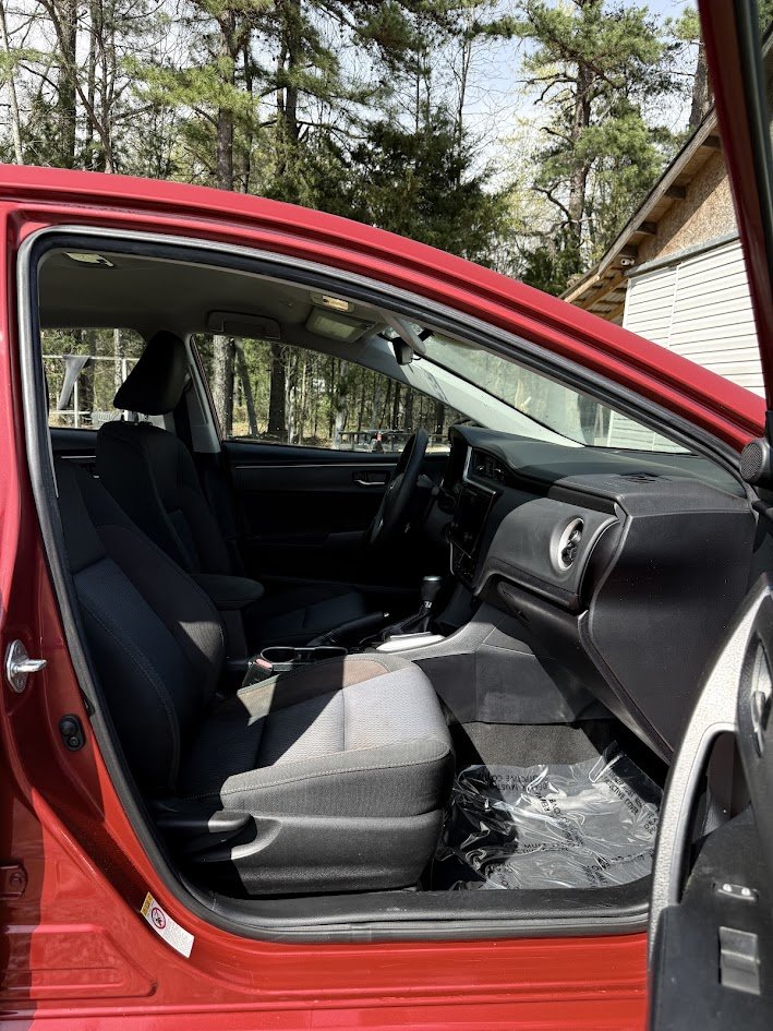 2019 Toyota Corolla LE - Photo 30