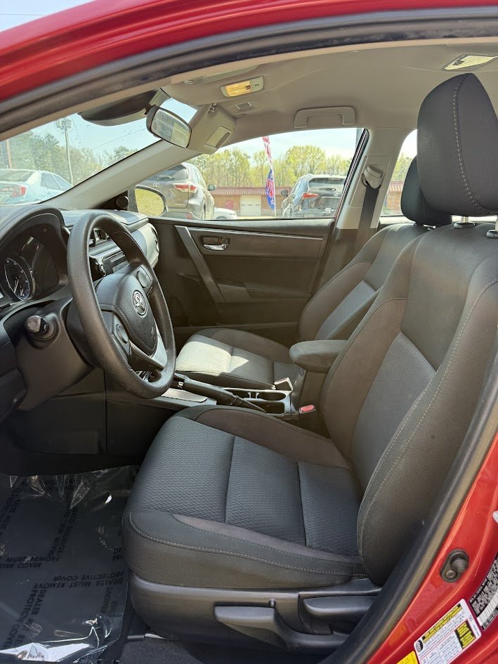 2019 Toyota Corolla LE - Photo 12