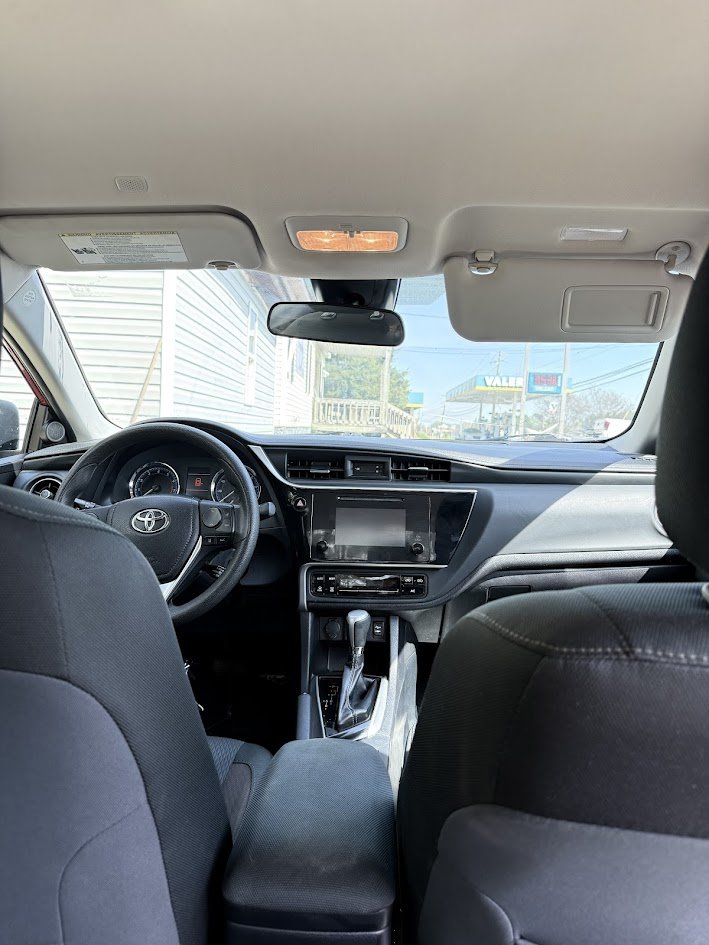 2019 Toyota Corolla LE - Photo 27