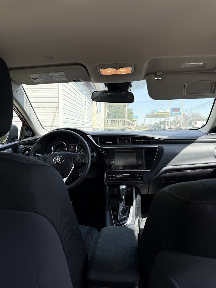 2019 Toyota Corolla LE - Photo 26