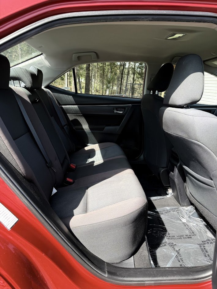 2019 Toyota Corolla LE - Photo 24