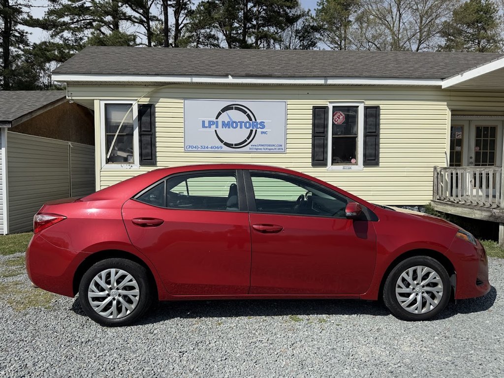 2019 Toyota Corolla LE - Photo 6