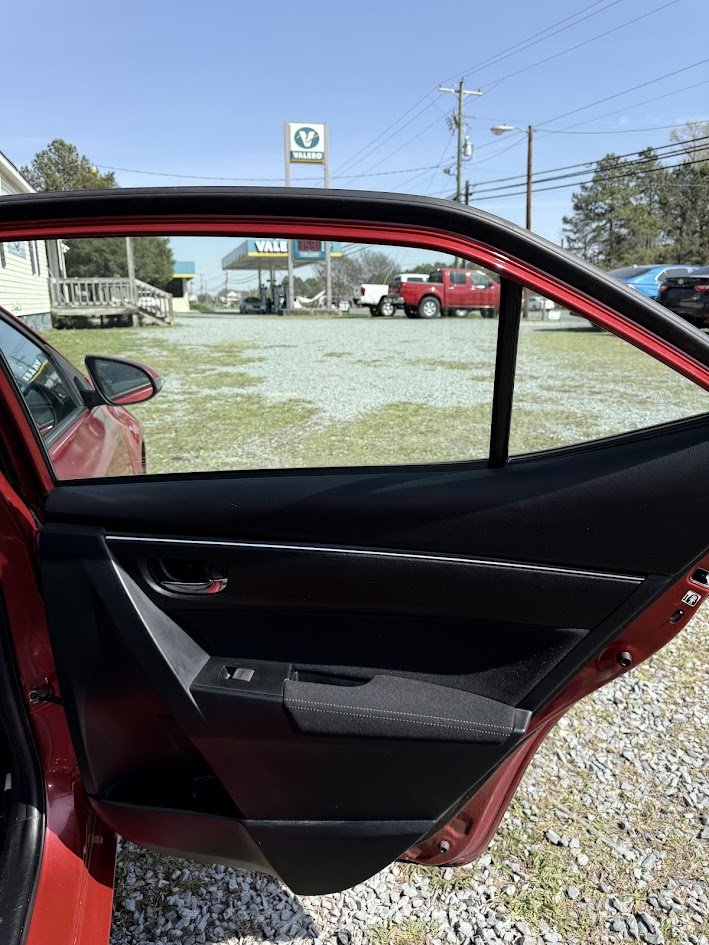 2019 Toyota Corolla LE - Photo 28