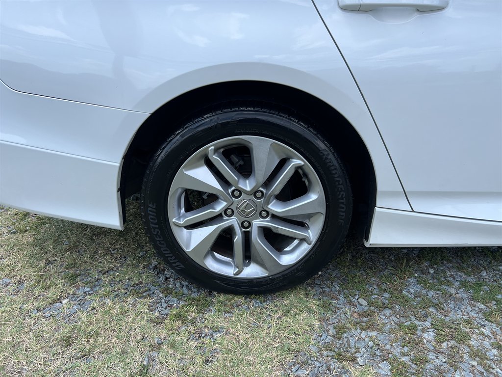 2020 Honda Accord LX - Photo 23